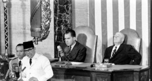 Bung Karno ketika berpidato di Sidang Majelis Umum Ke-15 Perserikatan Bangsa-Bangsa, 30 September 1960. Foto: Life