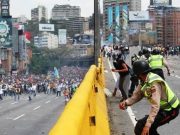 Kekerasan Pecah, Sayap Kanan Venezuela Disebut Dalang