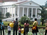 Megawati Resmikan Patung 2 Abad Kebun Raya Bogor