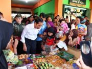 Presiden Joko Widodo di pasar tradisional Kranggan