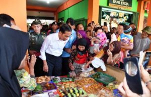 Presiden Joko Widodo di pasar tradisional Kranggan