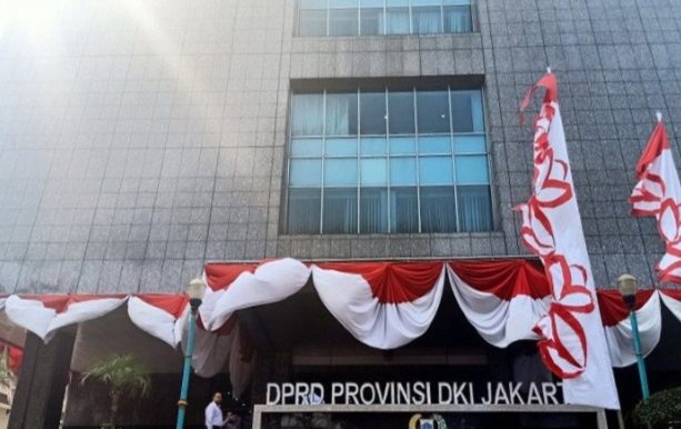 Sidang Paripurna DPRD DKI