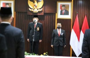 Ketua KPK Firli Bahuri melantik delapan pegawai baru di Gedung Merah Putih KPK, Jakarta, Jumat (9/4) (ist)