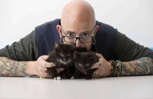 Jackson Galaxy the Cat Whisperer - portrait session / wtop.com