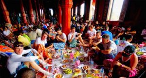 Makan Bajamba Harus Dijaga dan Dilestarikan - Saribundo