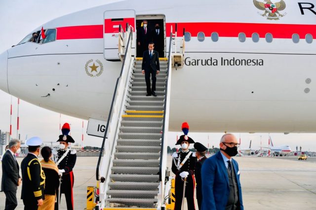 Presiden RI Joko Widodo Tiba di Roma dengan Garuda Indonesia / Istimewa