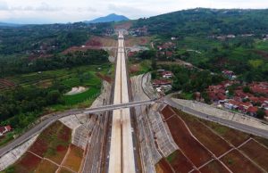 Pembangunan jalan tol Cisumdawu di tinjau dari udara - Pemprov Jabar