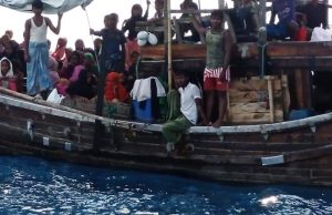 Kapal pengungsi Rohingnya terapng di laut sekitar Aceh - Istimewa