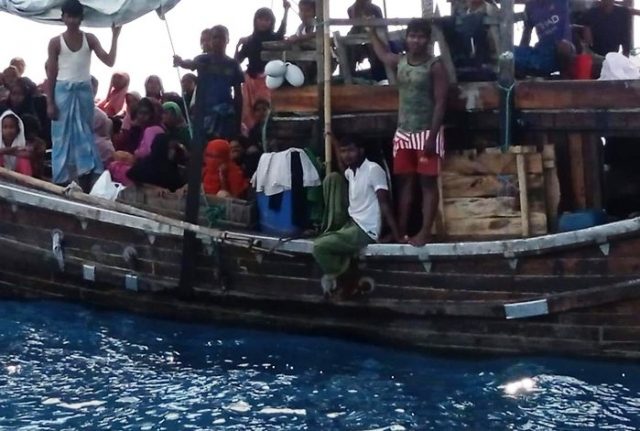 Kapal pengungsi Rohingnya terapng di laut sekitar Aceh - Istimewa