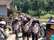 Pengerahan pasukan saat pengukuran lahan di Desa Wadas - CNN