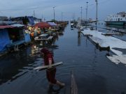 Ilustrasi, Banjir rob akibat pasang air laut di pesisir Jakarta - Kompas