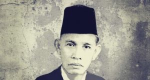 Mahmoed Joenoes, ulama bidang tafsir dan ahli pendidikan Islam Indonesia. 