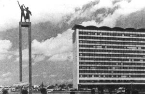 Peresmian Hotel Indonesia (HI) dan Patung Selamat Datang pada 1962.