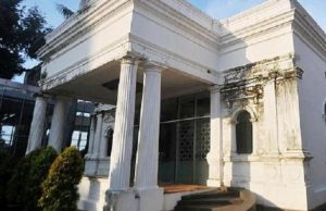 Rumah Tua Pondok Cina di Margo City Kota Depok