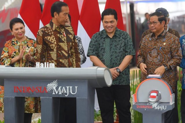 Presiden Jokowi meresmikan beroperasinya Kereta Cepat Jakarta-Bandung (KCJB), 2 Oktober 2023. (foto:Setkab)