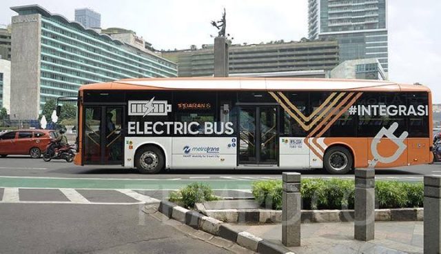 Armada bus listrik Transjakarta - Tempo