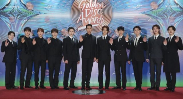Grup K-pop Seventeen pada acara Golden Disc Awards ke-38 di Jakarta, 6 Januari 2024. - Golden Disc Awards