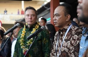 Elon Musk pemilik medsos X dan Menkominfo Budi Arie Setiadi (Foto: dok. Kementerian Kominfo), elaelo