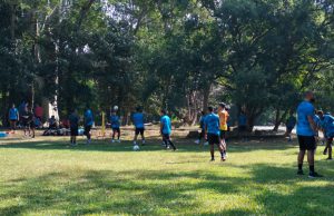 Anak asuh Jhon Cornelli saat latihan fisik yang digelar di area Kebun Raya Purwodadi, Kabupaten Pasuruan, Rabu 7 Agustus 2024. (foto: Sulindo/Wien)