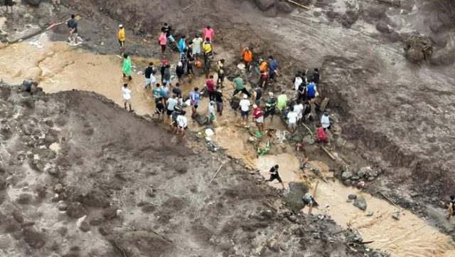 Banjir bandang menerjang Rua, Ternate, Maluku Utara. Foto: (dok. BNPB)