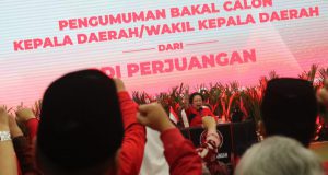 Megawati Soekarnoputri saat berpidato diacara Pengumuman bakal calon kepala daerah dari PDIP di kantor DPP PDIP di Menteng, Jakarta Pusat. (Foto: Sulindo/Iqyanut Taufik)