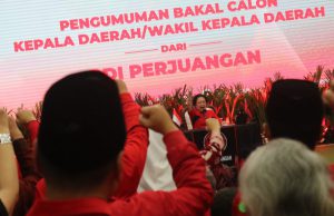 Megawati Soekarnoputri saat berpidato diacara Pengumuman bakal calon kepala daerah dari PDIP di kantor DPP PDIP di Menteng, Jakarta Pusat. (Foto: Sulindo/Iqyanut Taufik)