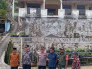 Kunjungan Camat Darma, Kapolsek Darma, BKSDA Cirebon ke Dusun Ciawitali. (Foto: Sulindo/Ulfa Nurfauziah)