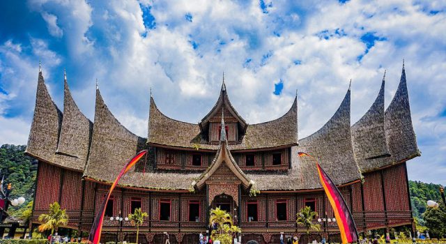 Istano Baso Pagaruyung (Foto: Wikipedia)