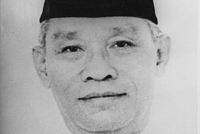 Menteri Kesehatan Pertama RI, Boentaran Martoatmodjo. (1896 - 1979)