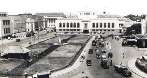 Taman station BEOS di Jakarta Kota circa 1950 (sumber : ANRI)