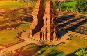 Candi Wringin Lawang, Gerbang Masuk Kerajaan Majapahit. (foto: Sulindo)