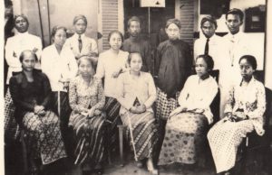 Para pamong (guru) yang mengajar di Taman Siswa pada tahun 1934 (Dok. Museum Dewantara Kirti Griya)