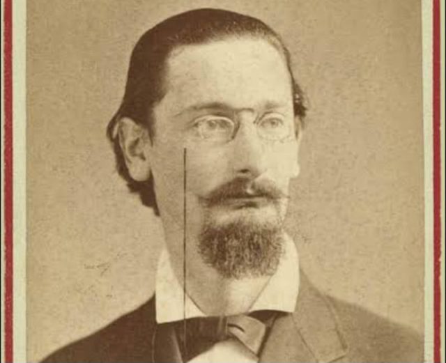 Joseph Pulitzer, wartawan investigasi keturunan Yahudi yang terkenal kritis dan berani. Dia menetapkan Penghargaan Pulitzer dalam surat wasiatnya. (Sumber: Historic Missourians)