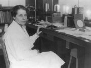 Lise Meitner (Medium)