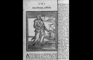 Anne Bonny dengan kapak dan parang terhunus. Dia merupakan salah satu bajak laut terkenal di abad ke-18. (Sumber: Library of Congress Blogs)