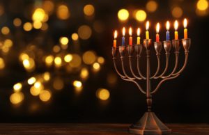 Ilustrasi Hanukkah. (sumber: NPR)