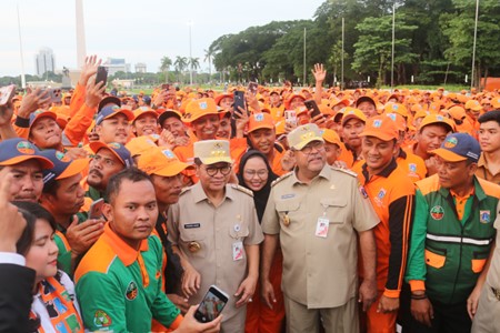 Pramono Anung dan Rano Karno. (foto: Sulindo/Iqyanut Taufik)