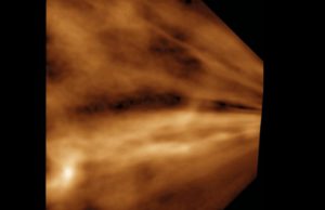 Data dari misi STEREO NASA menunjukkan Angin Matahari sedang berhembus. Para ilmuwan mengurangi kecerahan bintang dan debu dalam data yang direkam agar Angin Matahari dapat terlihat lebih jelas. (Sumber: NASA/SwRI/Craig DeForest)