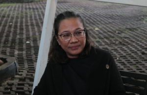 Mantan komisioner Bawaslu, Agustiani Tio Fridelina saat dipanggil KPK (06/01/2025). (Foto: Sulindo/Iqyanut Taufik)