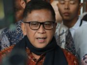 Hasto tak Keberatan dengan Keterangan Saksi Ahli Terdakwa kasus suap dan perintangan penyidikan, Hasto Kristiyanto. (foto: Sulindo/Iqyanut Taufik)