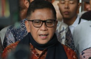 Terdakwa kasus suap dan perintangan penyidikan, Hasto Kristiyanto. (foto: Sulindo/Iqyanut Taufik)