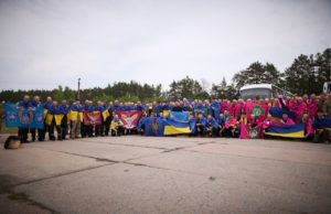 Prajurit Ukraina yang dipulangkan selama tahap ketiga pertukaran tahanan perang. (Sumber: @V_Zelenskiy_official)