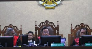 Nadiem Makarim Tidak Hadir di Sidang, Hakim Tunda Persidangan