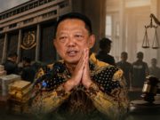 Mundur Demi Hukum