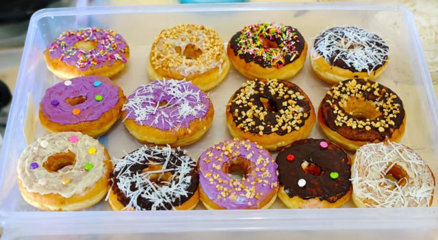 Asal-usul Donat, Mengapa Bentuknya Berlubang di Tengah?