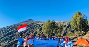 Tingkatkan Keselamatan Wisatawan, Kemnaker Perkuat Kompetensi Pemandu Wisata Gunung di NTB