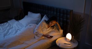 9 Cara Mengatasi Insomnia agar Tidur Lebih Nyenyak