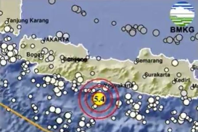 Gempa M5,4 Guncang Tenggara Cilacap, Getaran Terasa hingga Kuningan dan Solo