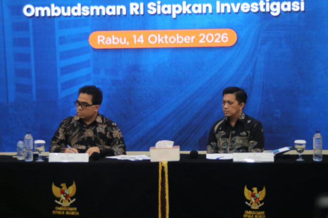 Anggota Ombudsman Abdul Ghoffar saat konferensi pers di Gedung Ombudsman Jakarta. (Foto: Suluh Indonesia/Iqyanut Taufik)
