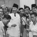 Soekarno dalam Sidang Umum MPRS ke-II bulan Mei 1963.(Wikisource/Fotograaf Onbekend)